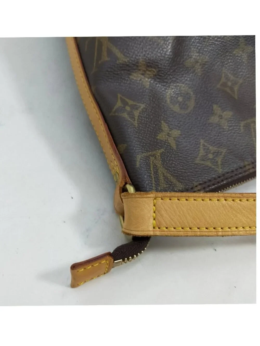 Authentic Louis Vuitton Amfar Three MM Monogram Canvas Shoulder Bag LV